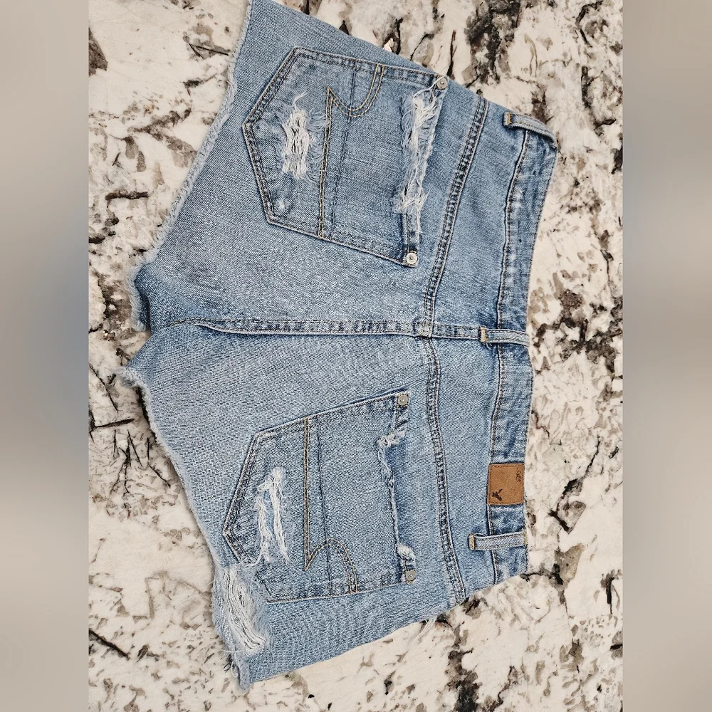 American Eagle Outfitters Light Blue Distressed Denim Jean Shorts - Picture 2 of 5